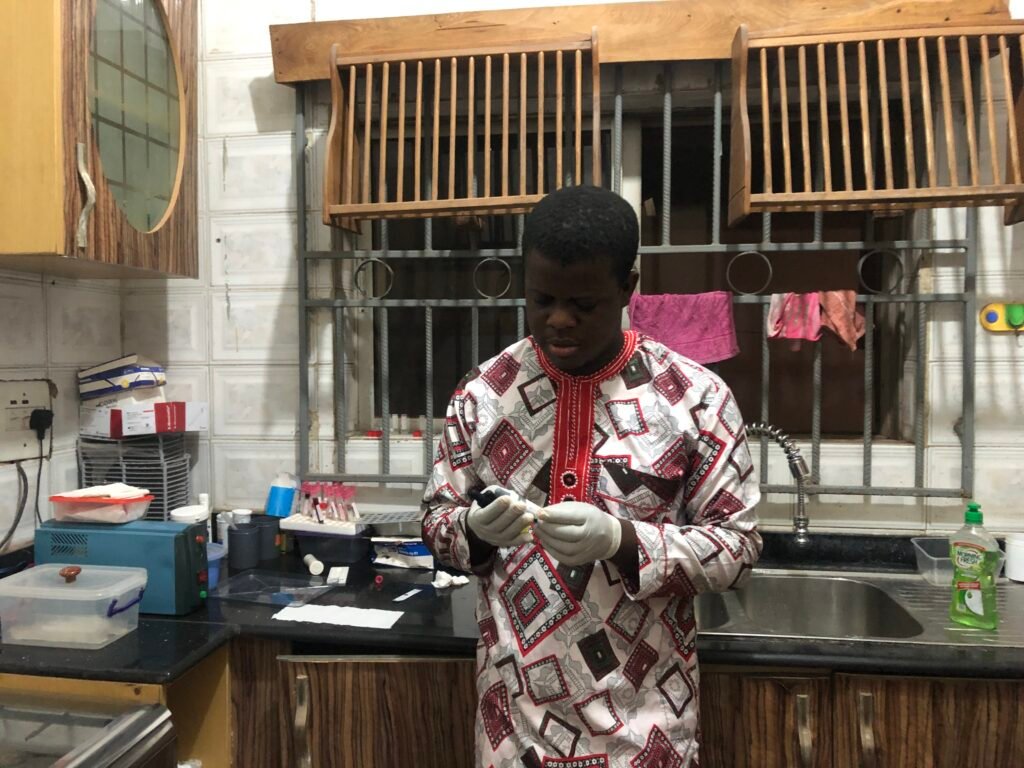 chief lab technologist at work at gift clinics